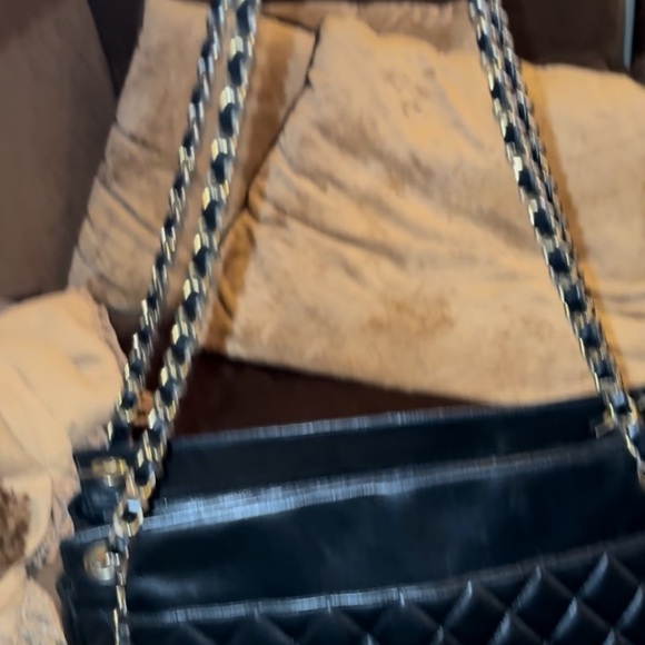 Chanel Black Quilted Leather Shoulder Bag with Gold Chain - Picture 3 of 12